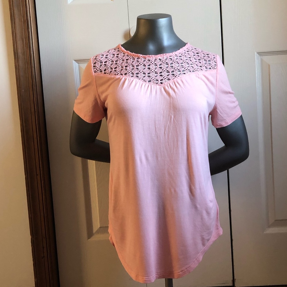 Crochet Neckline Pastel Pink Tee